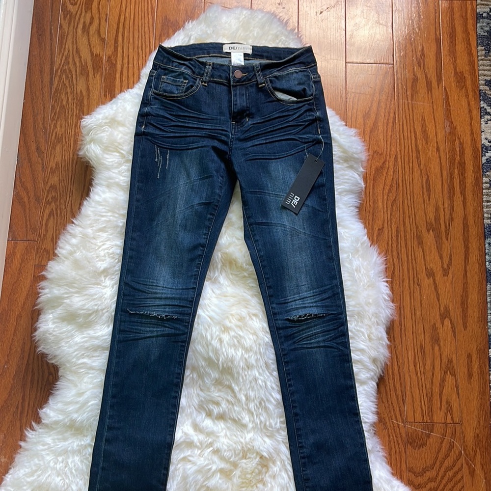 DE/nim Stitch Fix Distressed Dark Blue Jeans Size 26 Cut Knees